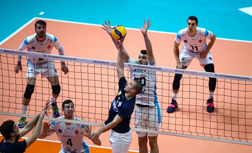 
Halkbank, Bulgaristan’ın MarekUnion-Ivkoni DUPNITSA takımını CEV Challenge Kupası 1/32 turu