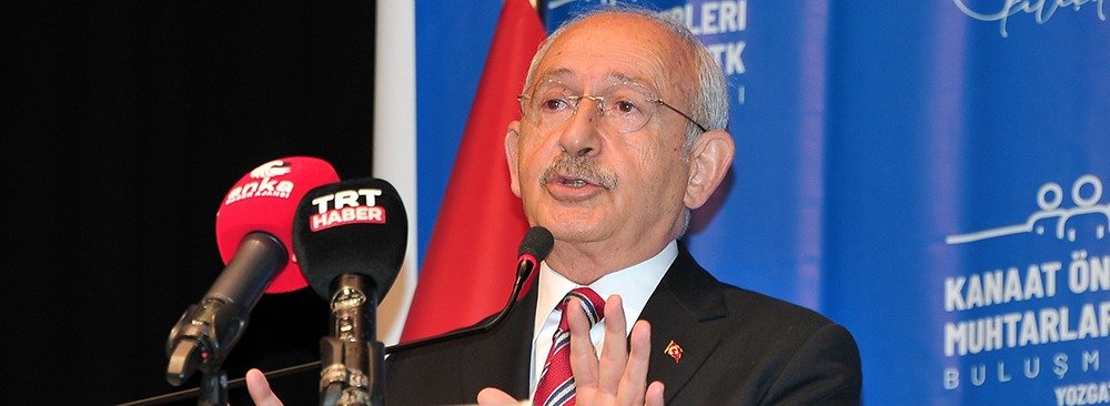 Yozgat’ın Yerköy ilçesinde sabah kahvaltısı yapıp, köy muhtarları ve çiftçilerin