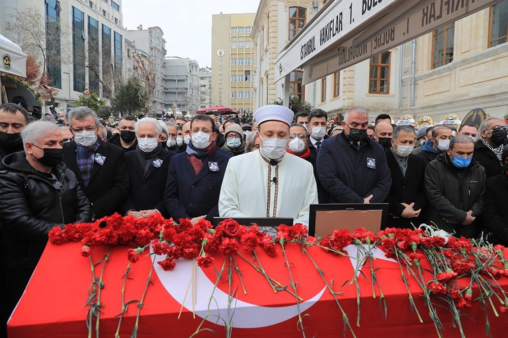 Türk sinemasının “4 yapraklı yoncası”nın “mavi gözlüsü”, sanatçı Fatma Girik,