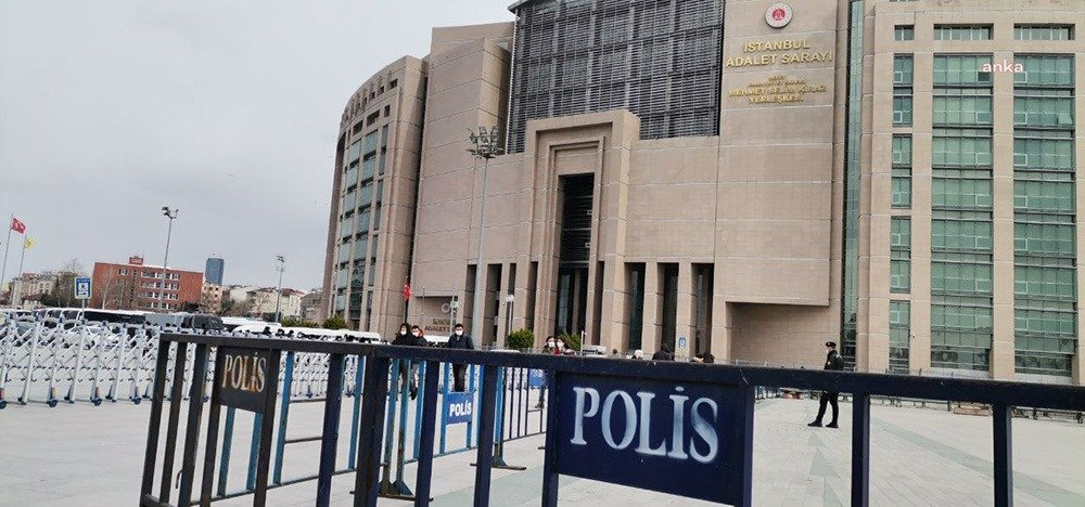 İstanbul merkezli 4 ilde sahte vekaletle tapu dolandırıcılığı yaptıkları tespit