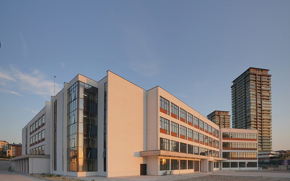 Ankara’nın en köklü liselerinden Gazi Anadolu Lisesi’nin Beytepe’de konumlanan yeni