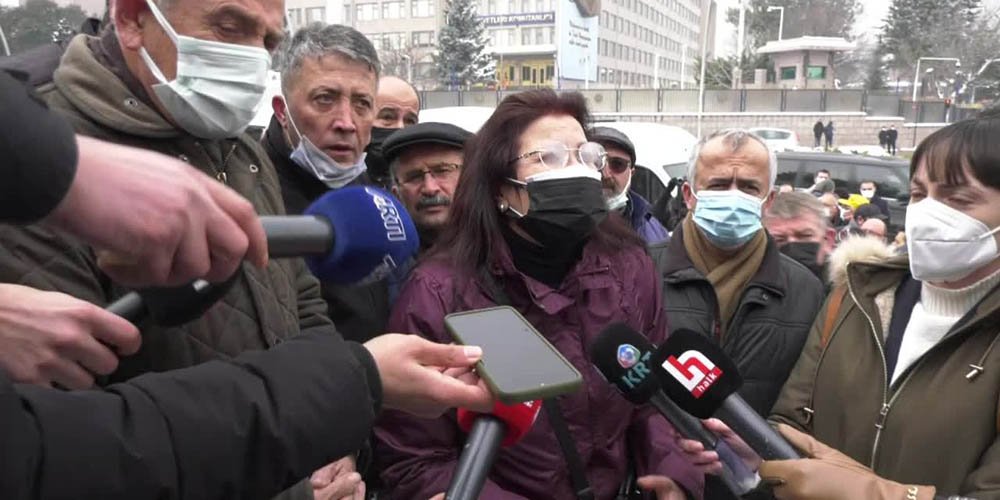 Eğitim Sen’in Öğretmenlik Meslek Kanunu’nun geri çekilmesi için TBMM önünde