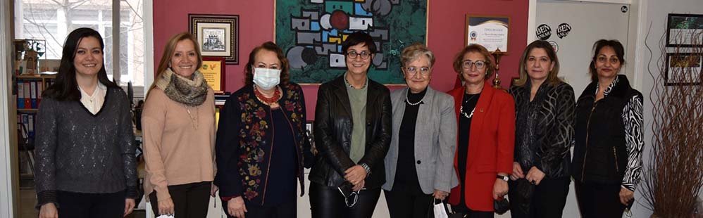 Aralarında emekli Danıştay üyelerinin de olduğu Türk Üniversiteleri Kadınlar Derneği(TÜKD)