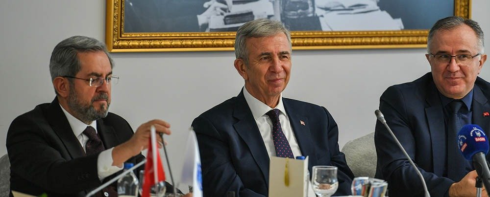 Silikon Vadisi İle Temas Kuran Mansur Yavaş, BLD 4.0 Projeleri Kapsamında Rektörlerle Buluştu Dikmen TechBridge Teknoloji ve İnovasyon Merkezinde Ankara’daki üniversitelerin rektör ve