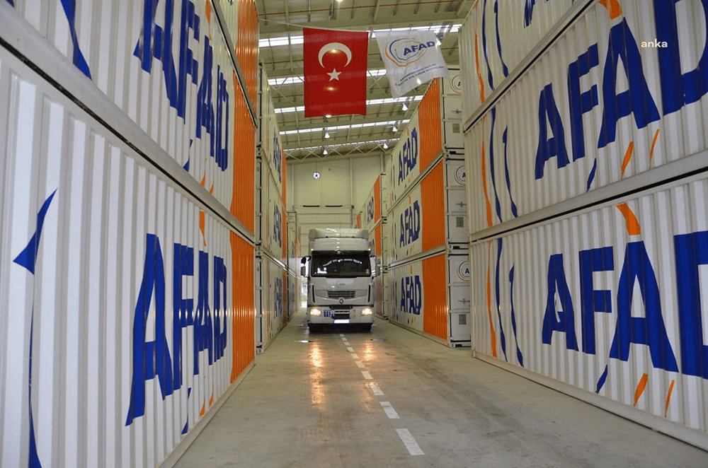 AFAD, Rusya’nın askeri saldırısına uğrayan Ukrayna’ya acil insani ihtiyaçların karşılanması