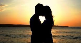 Peki siz  sevmek için neyi bekliyorsunuz ? Şartların uygun olmasını