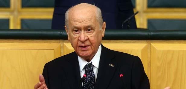 BAHÇELİ: YAĞSIZ YEMEK OLUR DA YARINSIZ TÜRKİYE OLMAZ MHP Genel Başkanı Devlet Bahçeli, ayçiçeği yağı krizine ilişkin, “Bir
