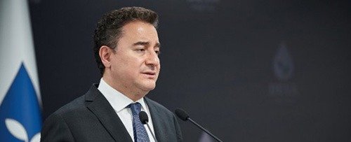 Demokrasi ve Atılım (DEVA) Partisi Genel Başkanı Ali Babacan, Ankara