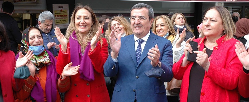 İzmir Konak Belediyesi'nin 8 Mart Dünya Kadınlar Günü dolayısıyla düzenlediği