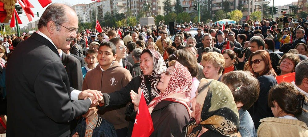 Kadının emek ve hak mücadelesi, dünya tarihinin en büyük destanlarından