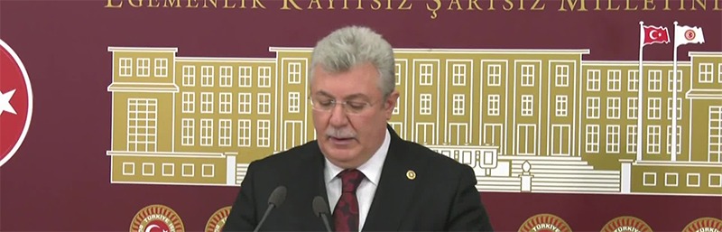 AKBAŞOĞLU’NDAN 6 PARTİYE: “DOSTLAR ALIŞVERİŞTE GÖRSÜN KABİLİNDEN BİR TOPLANTI ÇIKTISIYLA KAMUOYUNU MEŞGUL ETMEYE ÇALIŞIYORSUNUZ” AKP Grup Başkanvekili Muhammet Emin Akbaşoğlu, altı muhalefet partisi liderinin