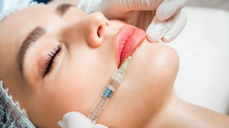 Dolgu ve botoks medikal estetik dünyasında en çok kullanılan yöntemlerden