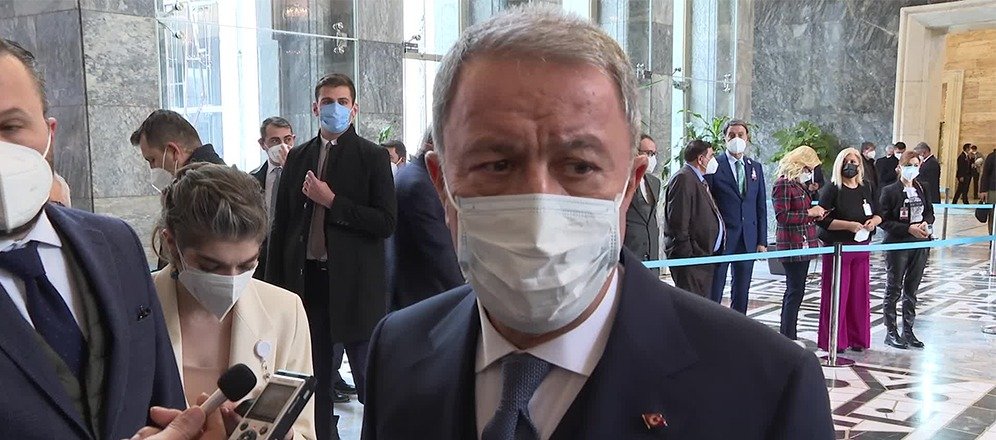 Milli Savunma Bakanı Hulusi Akar, Rus limanlarında bekletilen Türk gemilerine