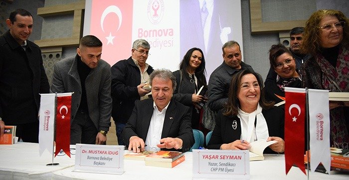 Bornova Belediyesi’nin düzenlediği “Kadın, Siyaset ve Sanat” konulu panele konuşmacı