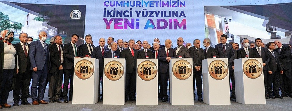 KILIÇDAROĞLU: “BELEDİYE BAŞKANLARIMIZ MİLLET İTTİFAKI’NIN BELEDİYE BAŞKANLARIDIR” CHP Genel Başkanı Kemal Kılıçdaroğlu, Yenimahalle Belediyesi’nin “Cumhuriyetimizin II. Yüzyılına