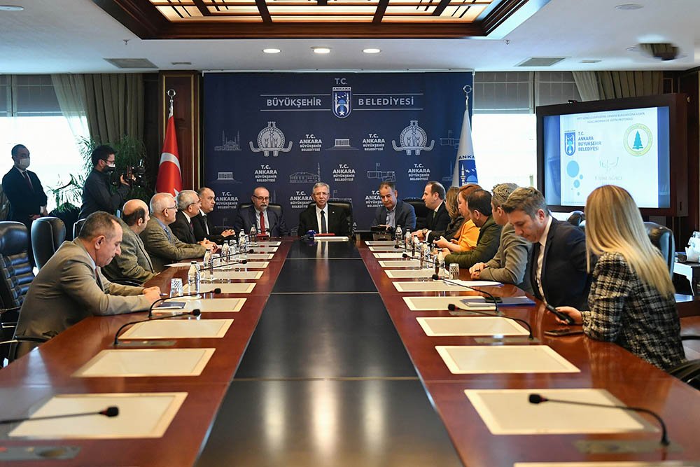 ABB’DEN ANKARA’YI “YEŞİLİN DE BAŞKENTİ” YAPMAK İÇİN YENİ ADIM Ankara Büyükşehir Belediyesi, Bilim Ağacı Vakfı ile Türkiye Ormancılar Derneği