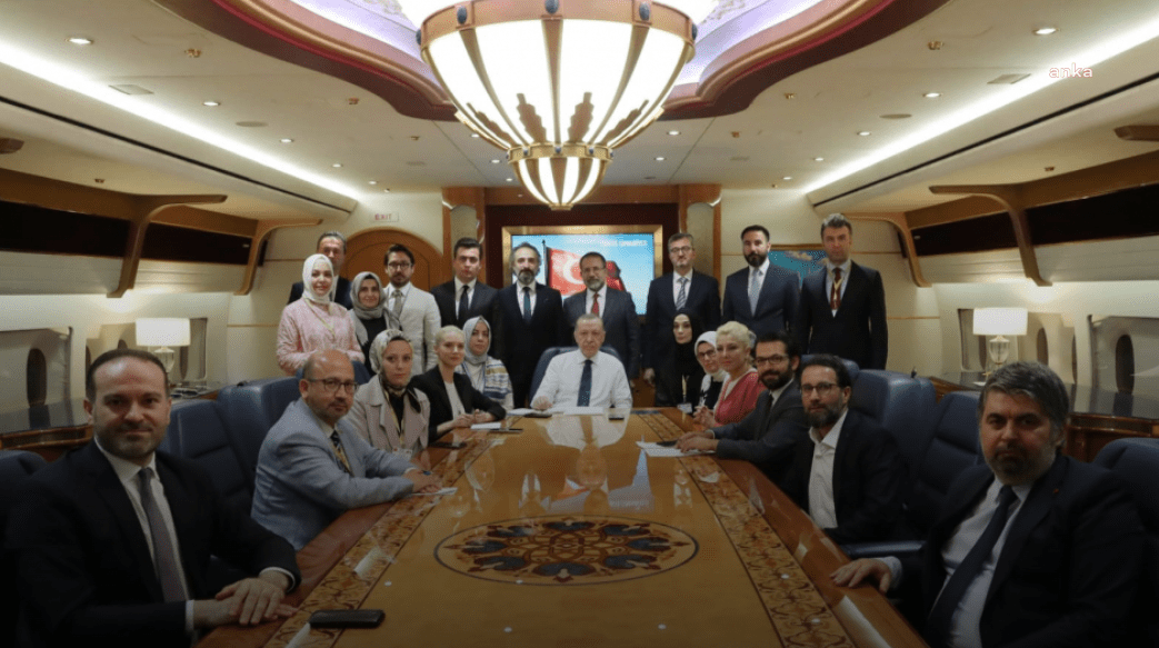Cumhurbaşkanı Recep Tayyip Erdoğan, “Sosyal medya konusunda doğrusu benim yaklaşımım