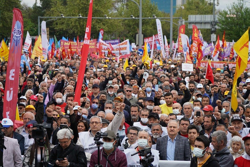 Pandemi nedeniyle iki yıldır alanlarda kutlanamayan 1 Mayıs İşçi Sınıfının