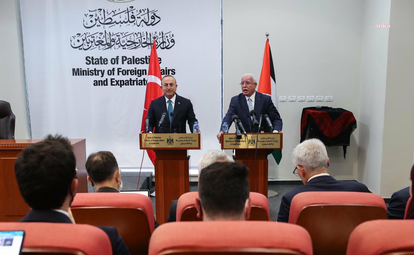 Mevlüt Çavuşoğlu: Filistin Davasına Desteğimiz, İsrail İle İlişkilerimizin Seyrinden Tamamen Bağımsızdır Dışişleri Bakanı Mevlüt Çavuşoğlu, Filistin-Türkiye Ortak Komitesi’nin ikinci toplantısının ardından,