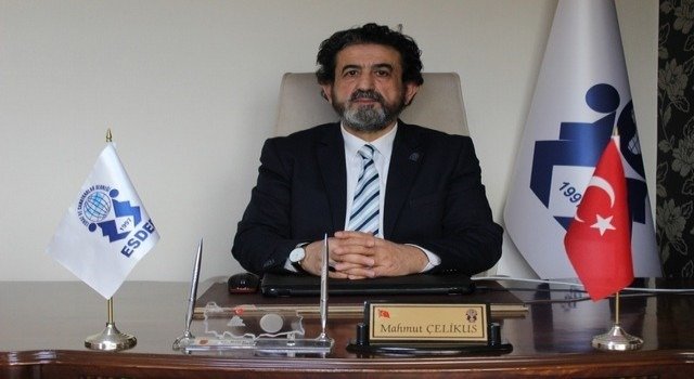 Esnaf ve Sanatkarlar Derneği Genel Başkanı Mahmut Çelikus: Vergi Mükellefi Esnafın Yüzünü Güldürdü Esnaf ve Sanatkarlar Derneği Genel Başkanı (ESDER) Mahmut Çelikus, esnafa