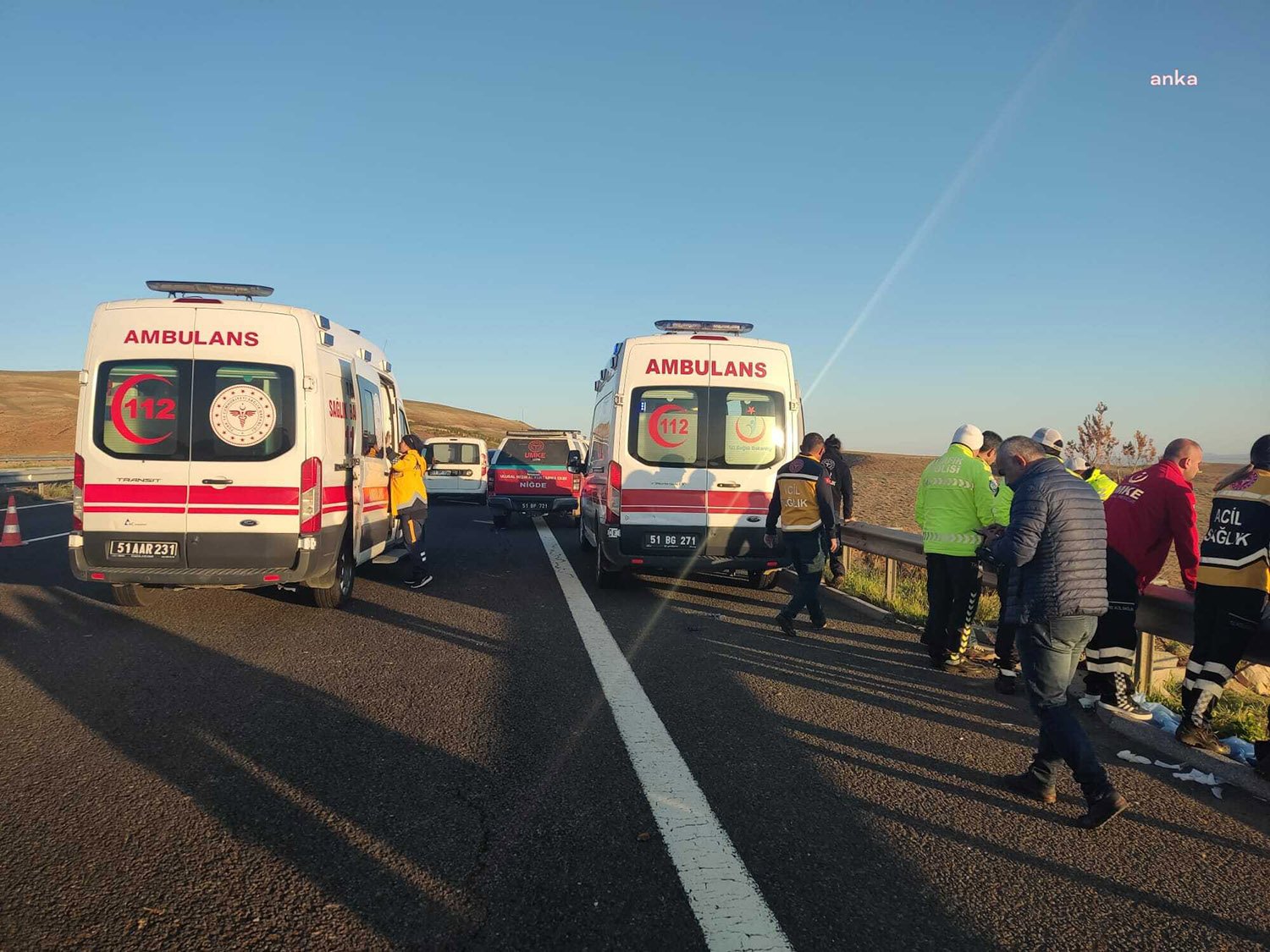 AKP’nin Adana’daki Gençlik Şöleni Dönüşünde Kaza: 3 Ölü, 41 Yaralı AKP’nin Adana’da düzenlediği Bir Gençlik Şöleni’ne katıldıktan sonra Konya’ya dönen
