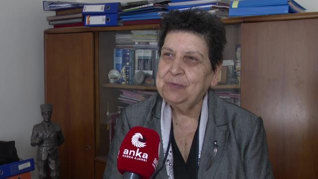 Ankara Barosu Başkanlığına Adaylığını Açıklayan Şenal Sarıhan: “‘Bana Dokunmayan Yılan Bin Yaşasın’ Diye Bakamayız” Ankara Barosu’nun sonbaharda yapılacak seçiminde aday göstereceği başkan adayını belirlemek