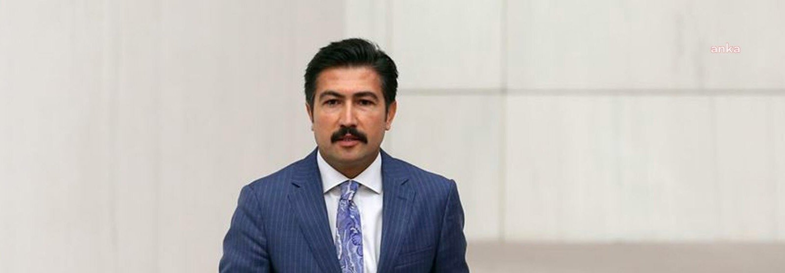 Cahit Özkan, AKP Grup Başkanvekilliği Görevinden İstifa Etti