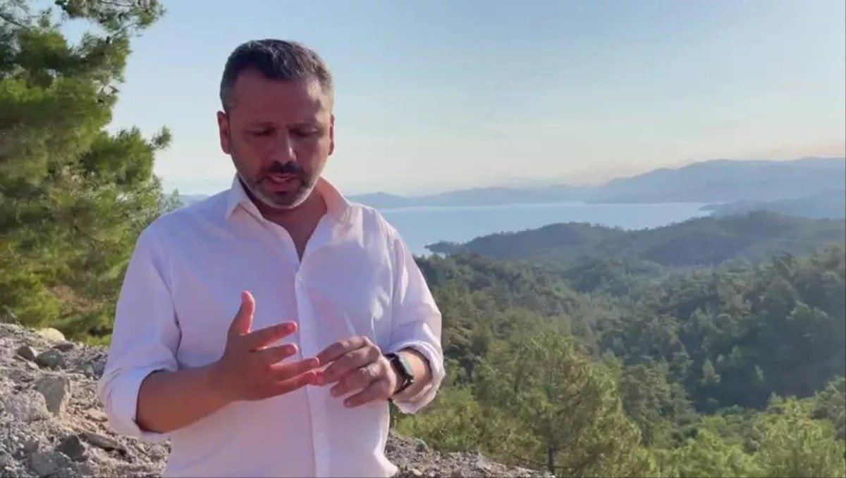 CHP Muğla Milletvekili Burak Erbay, Muğla’nın Marmaris ilçesinde dün akşamdan