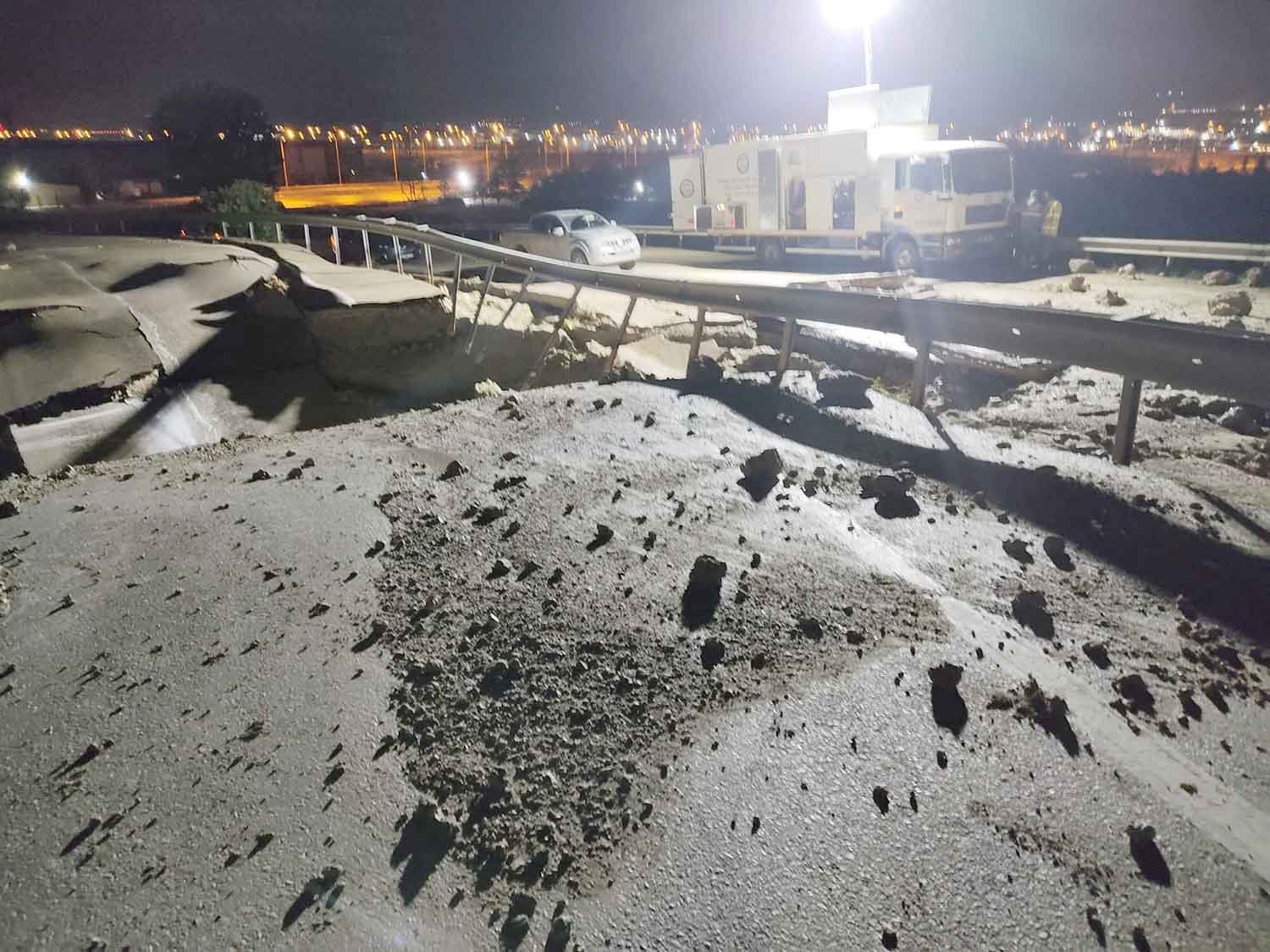 Yoğun Yağışla Çamlıdere Barajı 1 No.lu İsale Hattı Zarar Gördü Ankara’da yaşanan şiddetli yağış Çamlıdere Barajı 1 No.lu isale hattına