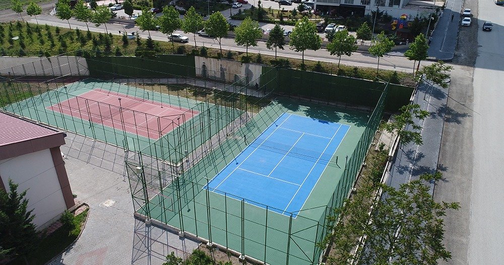 Pursaklar Belediyesi, spor altyapısını güçlendirmek ve ilçe halkının spora ilgisini