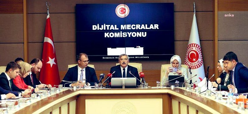 CHP, TBMM Dijital Mecralar Komisyonu’nda kabul edilen Basın Kanunu ile