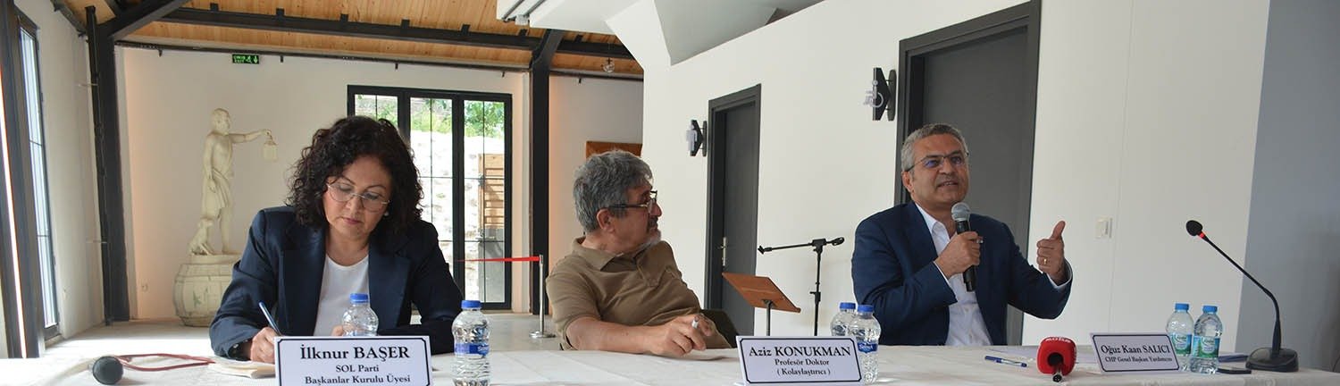 CHP Genel Başkan Yardımcısı Salıcı: Başka Bir Siyasi Partiyi Bizim Gibi Olmaya Zorlamayacağız CHP Genel Başkan Yardımcısı Oğuz Kaan Salıcı, Sinop’ta; “Başka bir