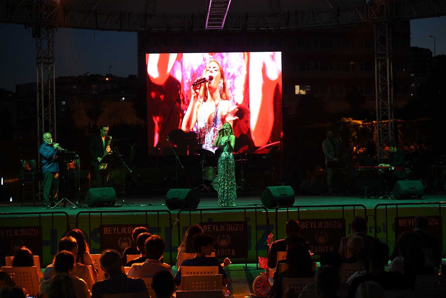 Beylikdüzü Belediyesi tarafından geleneksel hale gelen festivalleri bir araya getiren