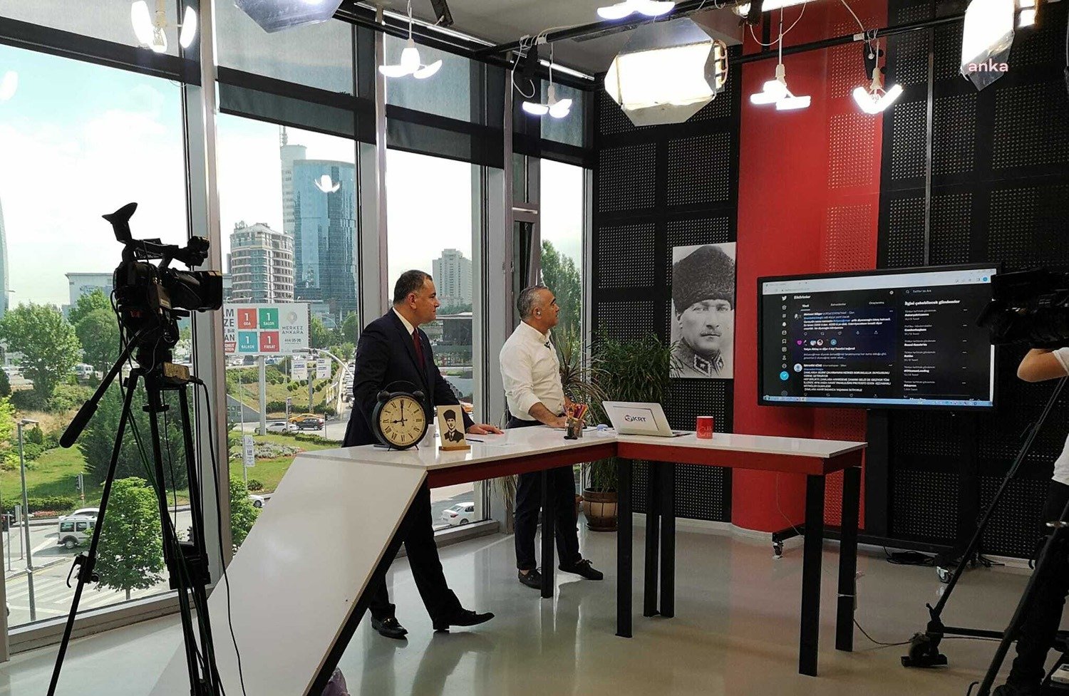 Çankaya Belediye Başkanı Alper Taşdelen, Türkiye’nin içinde bulunduğu ekonomik krizin