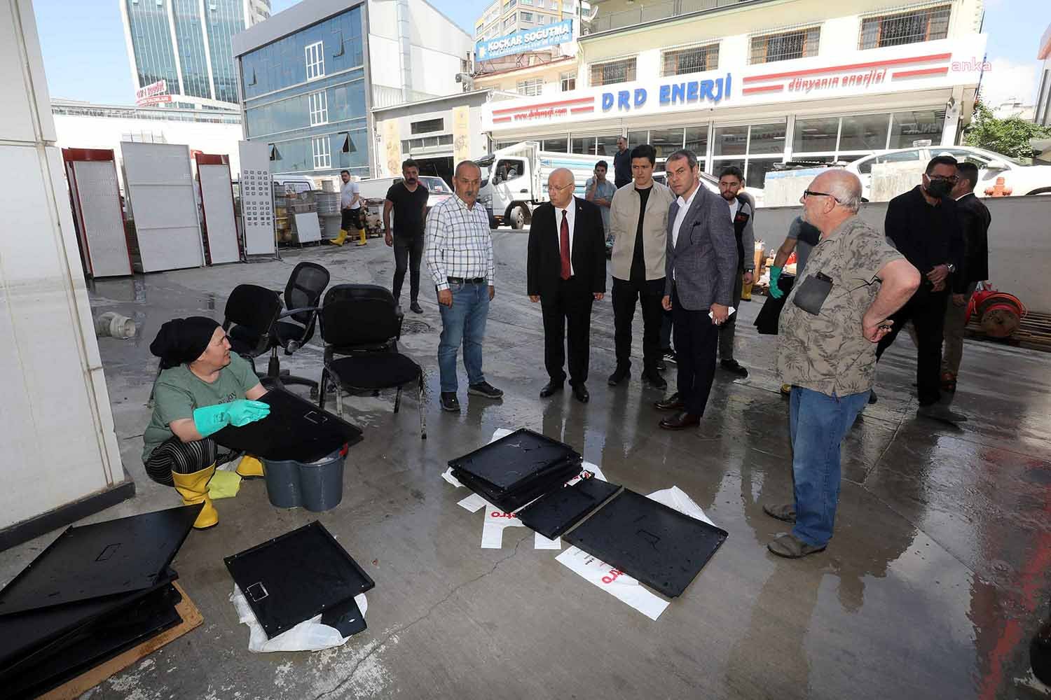 Yenimahalle Belediye Başkanı Yaşar, Sel Mağdurlarını Ziyaret Etti Ankara’da tüm hafta boyu etkili olan sağanak yağış, İvedik Organize