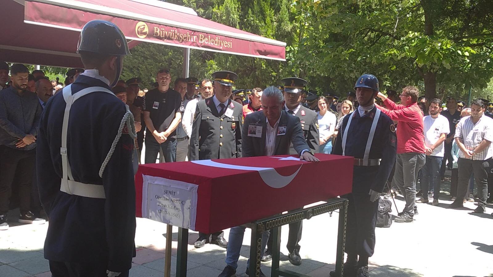 Diyarbakır'ın Lice ilçesi kırsalındaki Eren Abluka-18 Operasyonu'nda teröristlerle çıkan çatışmada