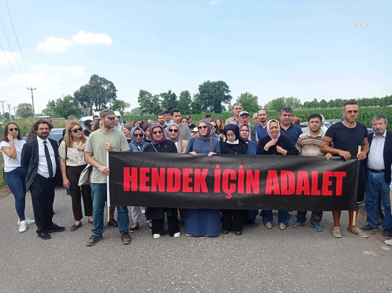 Sakarya Hendek’te, havai fişek