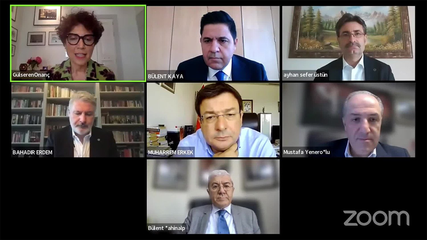 SES Eşitlik ve Dayanışma Derneği’nin düzenlediği etkinlikte konuşan CHP Genel