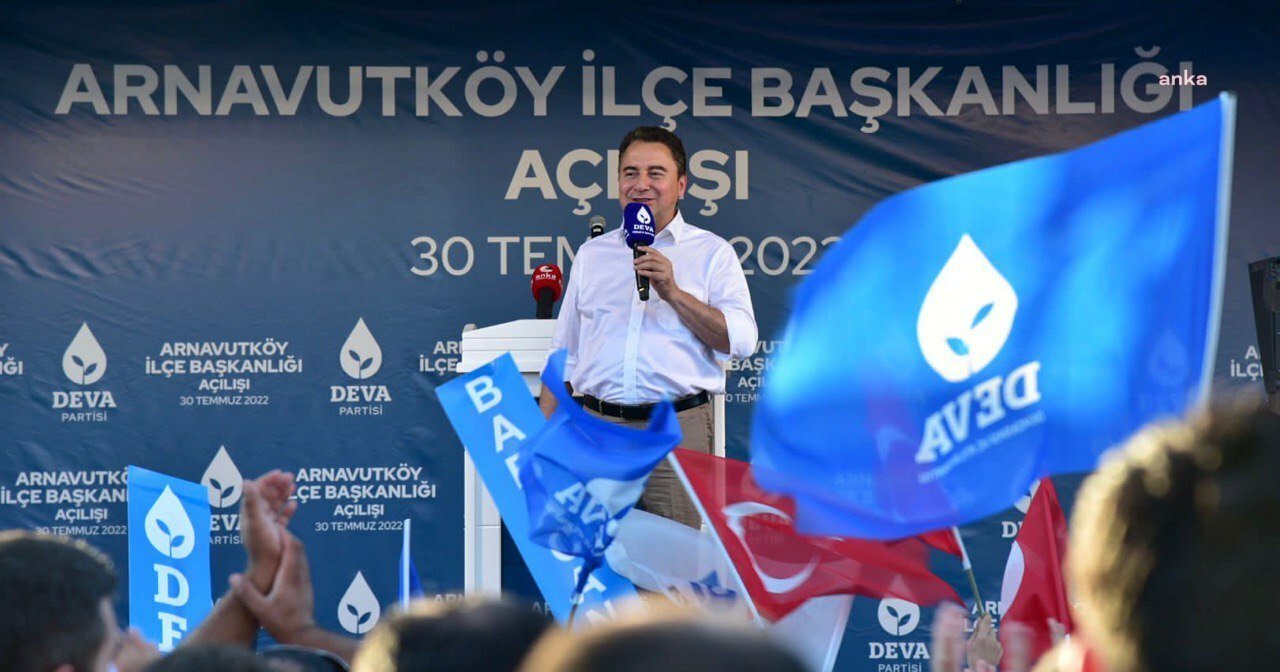 Demokrasi ve Atılım (DEVA) Partisi Genel Başkanı Ali Babacan, Cumhurbaşkanı