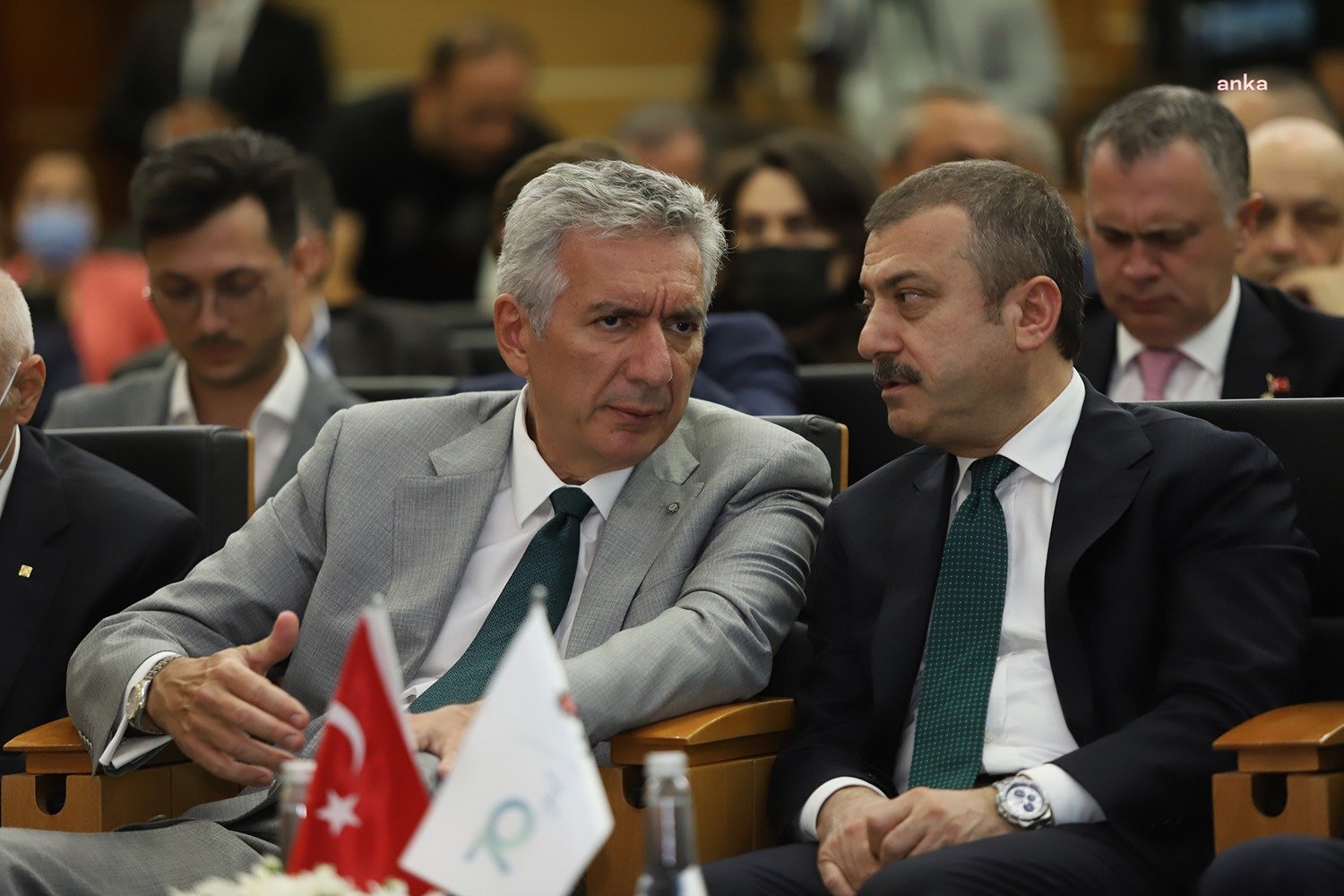 Merkez Bankası Başkanı Kavcıoğlu, Nitelikli Finansmana Ulaşamamaktan Yakınan Sanayiciyi Kredi Çekip Döviz Almak ve Stokçulukla Suçladı Merkez Bankası Başkanı Şahap Kavcıoğlu, nitelikli finansmana ulaşamamaktan şikayet eden