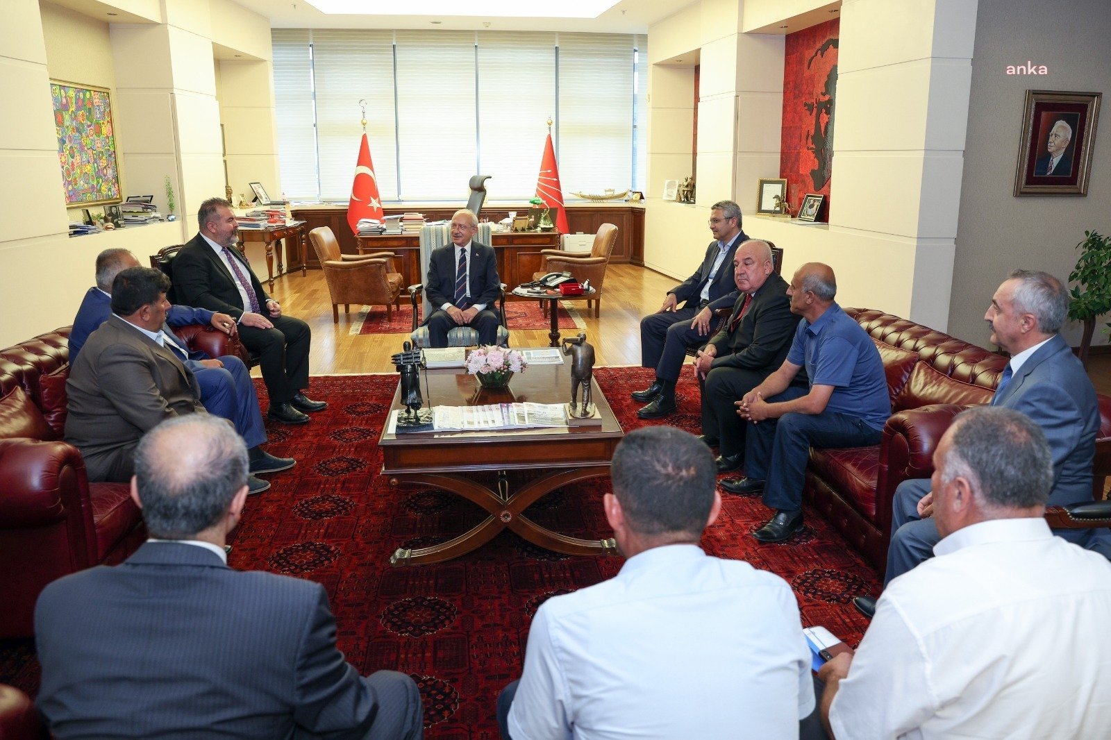 CHP Genel Başkanı Kemal Kılıçdaroğlu, partisine katılan Bitlis’e bağlı Gölbaşı