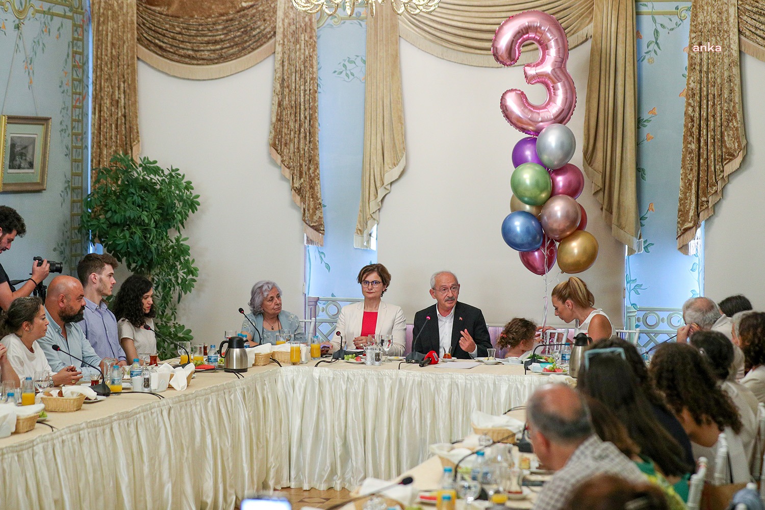 CHP Genel Başkanı Kemal Kılıçdaroğlu; Gezi tutuklularının aileleri bir araya