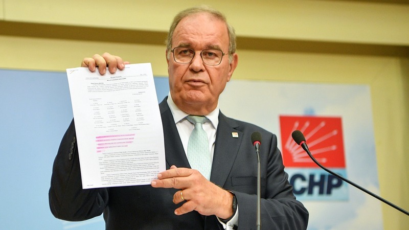 CHP Sözcüsü Öztrak, çürüyen Erdoğan’ın tek kişilik Saray Rejiminde kötü