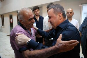 Antalya Buyuksehir Belediye Baskani Bocek’ten Muharrem Ayinda Lokma Ikrami