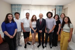 Kilicdaroglu: “Biz Babalarimizdan Daha Iyi Gelir Elde Ettik. Simdi Bizim Cocuklarimiz Bizden Daha Dusuk Bir Gelire Mahkum Ediliyorlar”