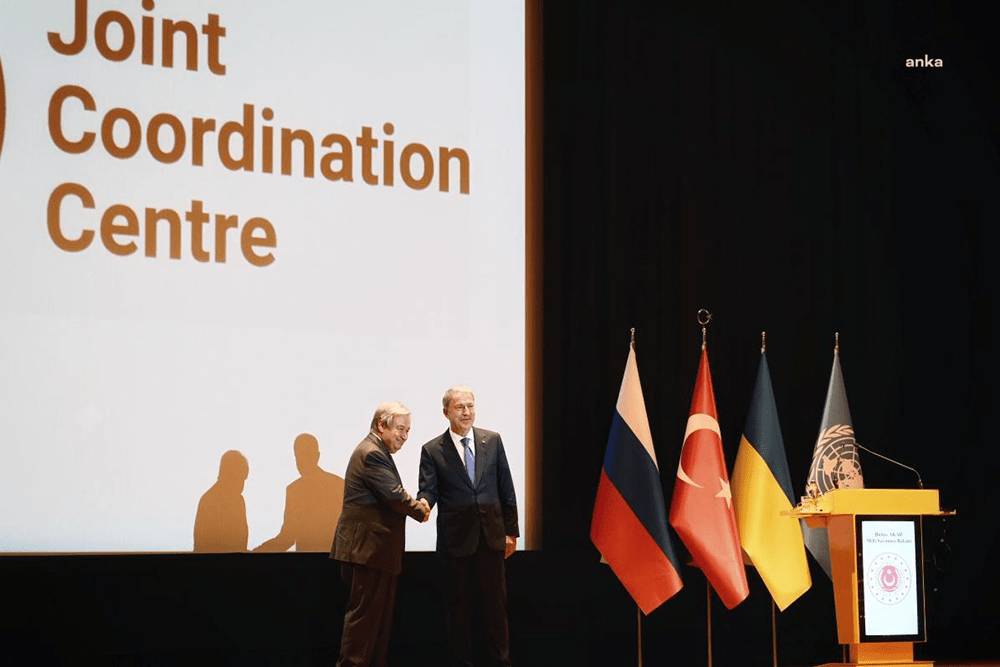 BM Genel Sekreteri Antonio Guterres, İstanbul’daki Müşterek Koordinasyon Merkezi’ni ziyaret