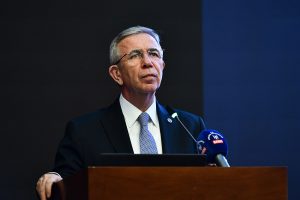 Afet Gonullulerine Sertifikalari ABB Baskani Mansur Yavas’in Katilimiyla Verildi