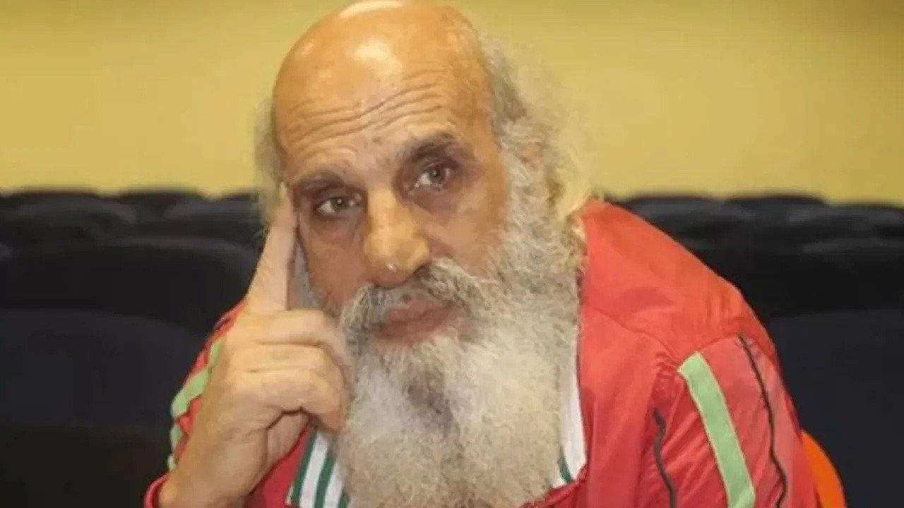 Yeşilçam filmlerinde canlandığını kötü adam karakterleri ile tanınan usta oyuncu