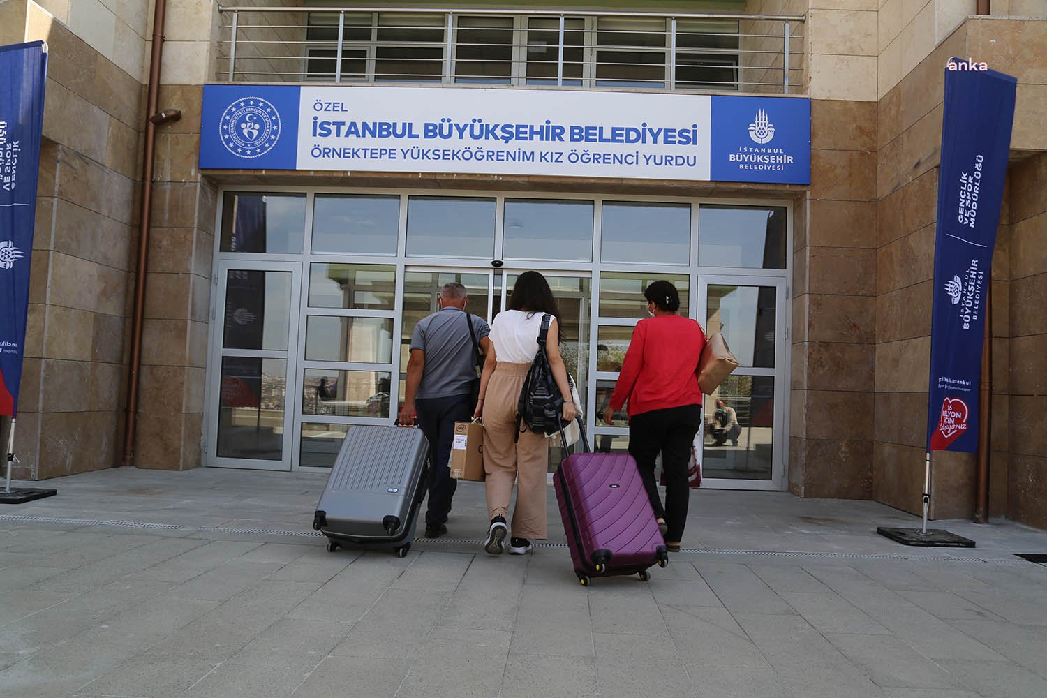 İstanbul Büyükşehir Belediyesi (İBB), geçen yıl açtığı 3 öğrenci yurdu