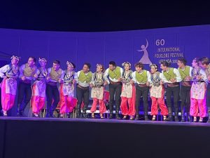 Dunya Sampiyonu Hoy-Tur Halk Danslari Toplulugu, Avrupa Sahnesinde